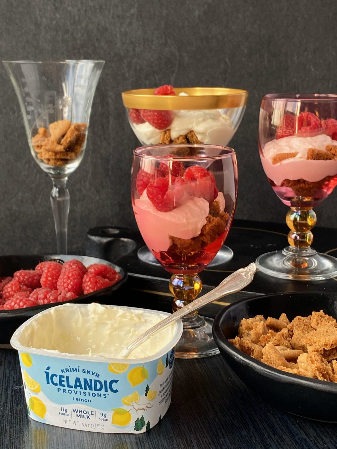 Weeknight Skyr Parfait Nocrumbsleft Weeknight Skyr Parfait Nocrumbsleft