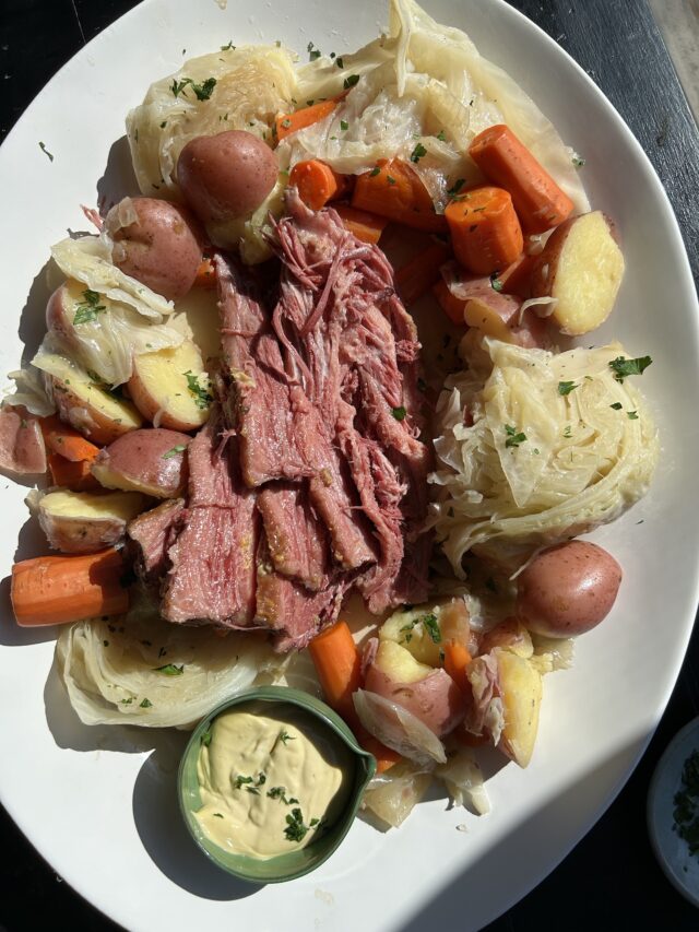 How To Make The Best Corned Beef And Cabbage