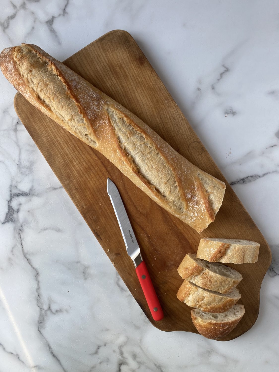 utility knife with bread