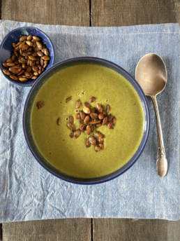 creamy broccolini green curry soup