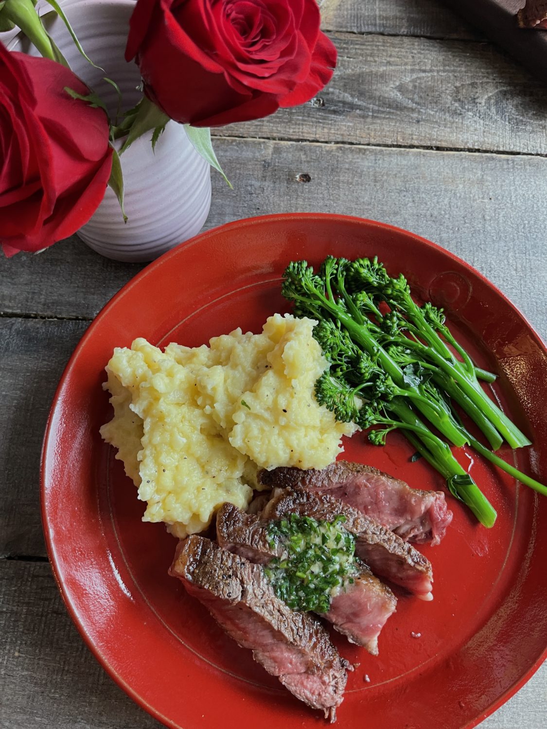 tablescape with ribeye plated