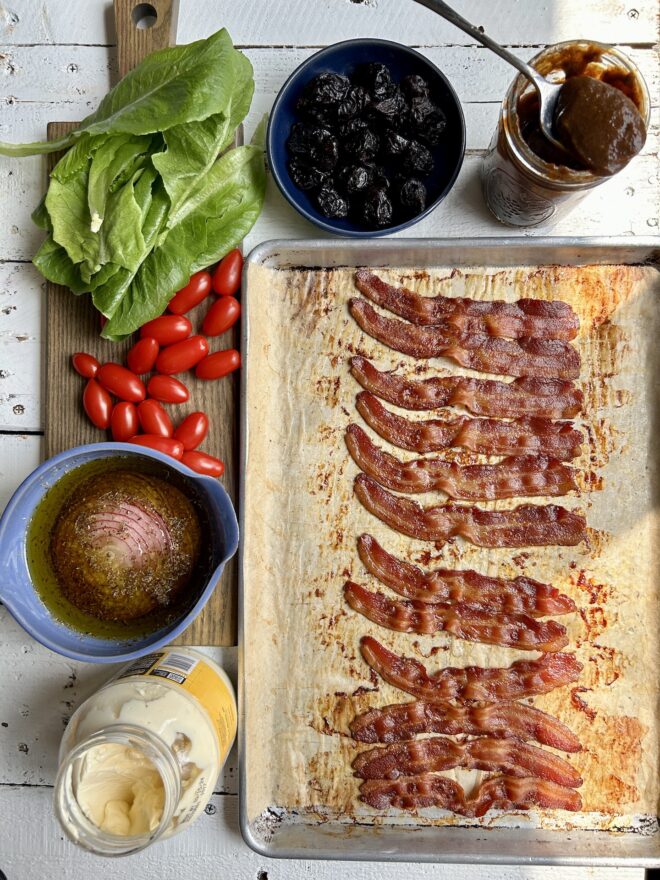 A Sensational BLT Sandwich For Fall - nocrumbsleft