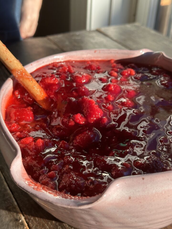 mixing jello fruit & apple sauce in bowl