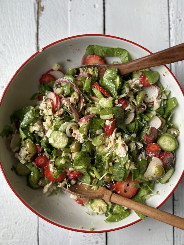Teri’s Beautiful Sunshine Salad With Strawberries Is Perfect For Summer